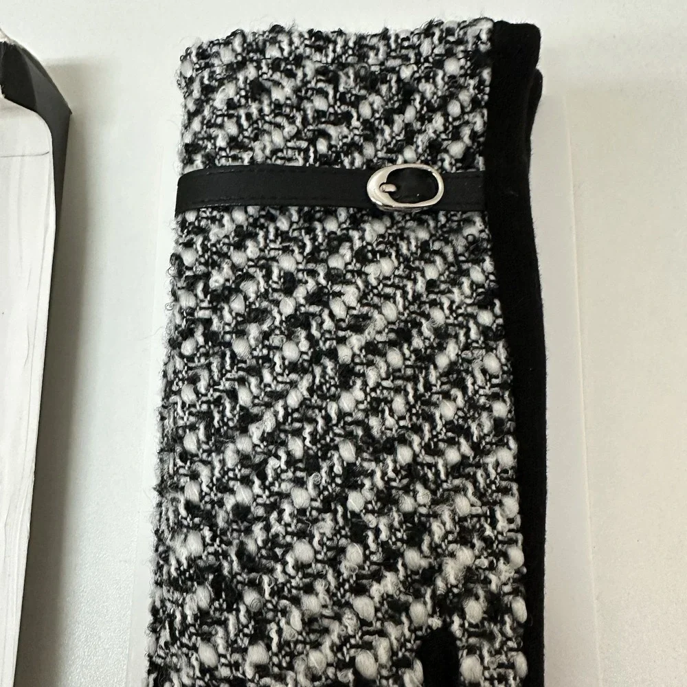 BCBG Maxazria Classic Tweed Gloves Black White Size S/M Ladies NEW